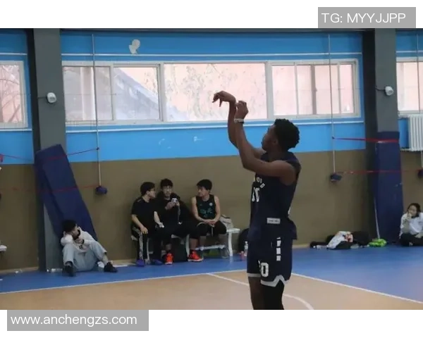 西安篮球队的拼搏之路与邀请赛精彩瞬间回顾